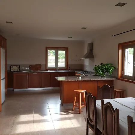 Casa Da Oliveira Nyaraló *